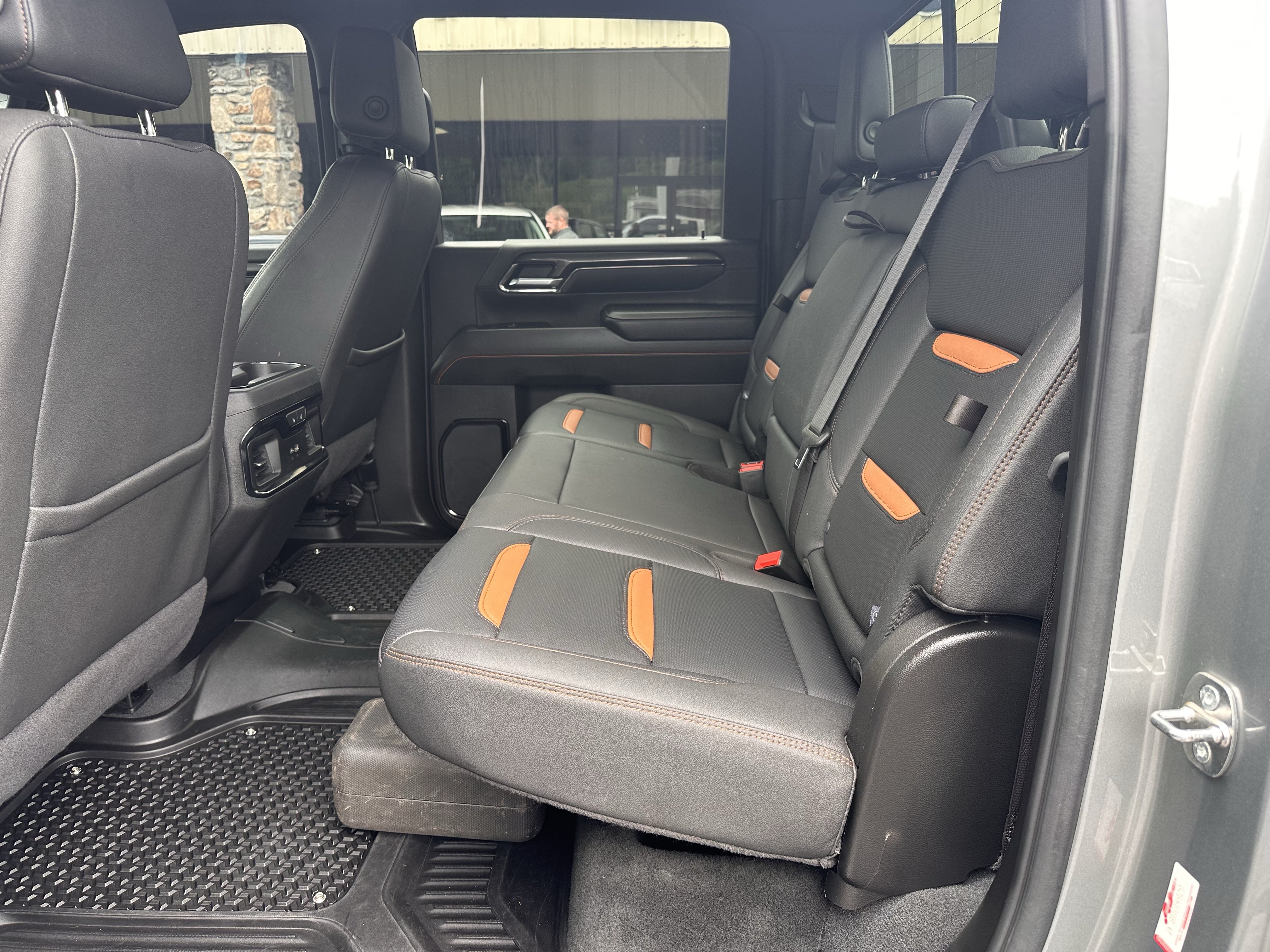 Used 2024 GMC Sierra 2500 AT4 w/ AT4 Premium Plus Package AWD/4WD image 14