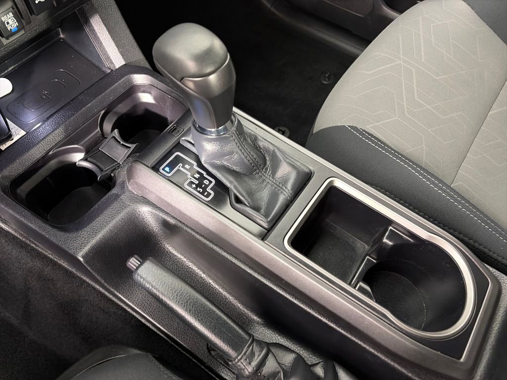 Used 2023 Toyota Tacoma TRD Off-Road AWD/4WD image 21