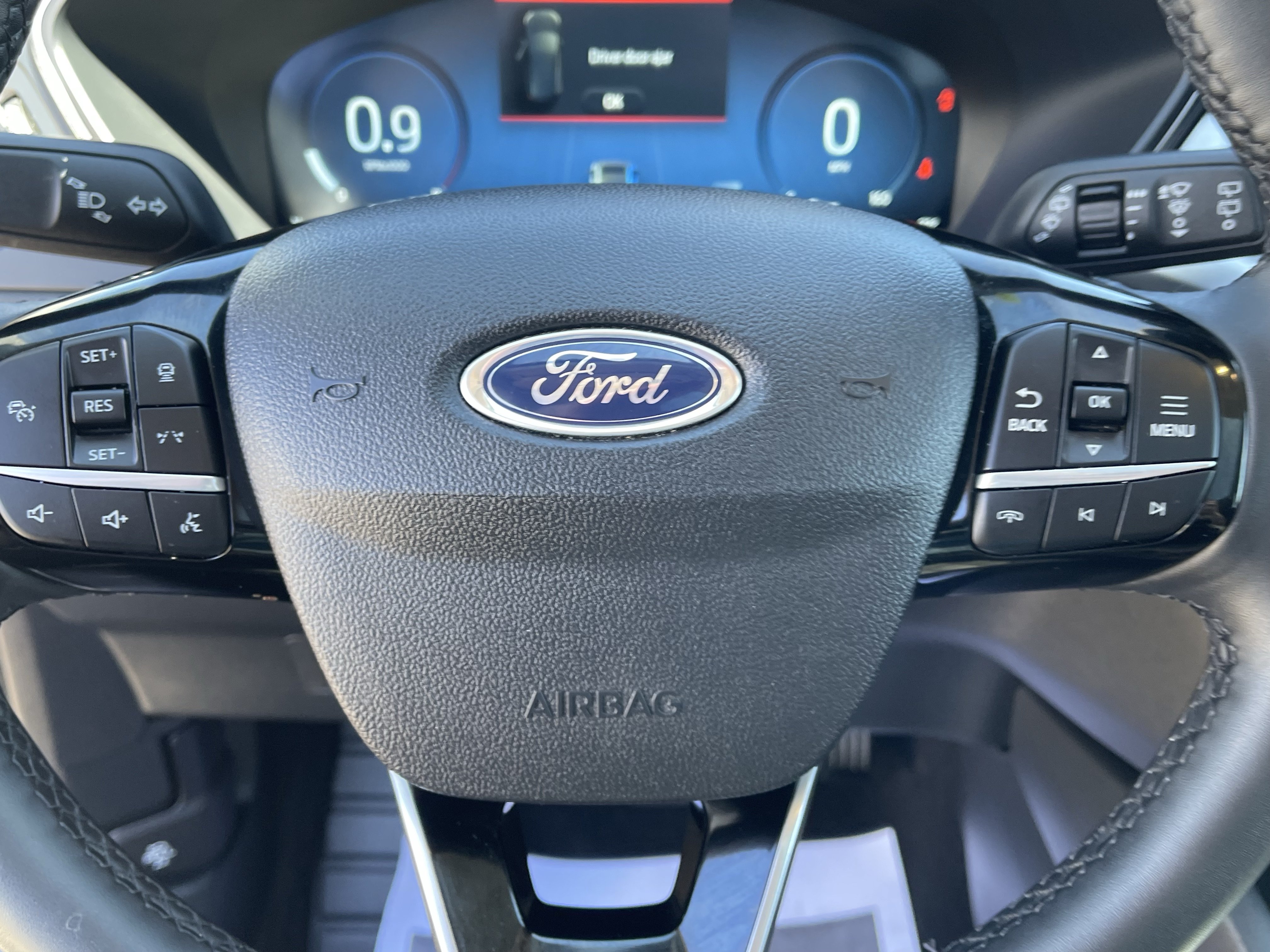 Certified 2023 Ford Escape Platinum w/ Premium Technology Package AWD/4WD image 19
