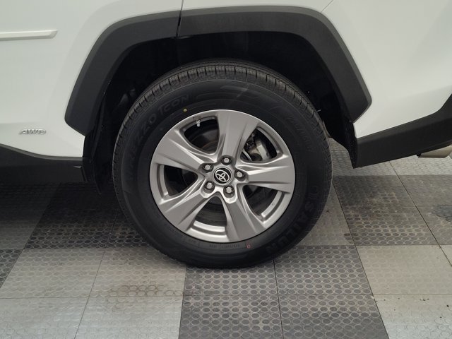 Used 2024 Toyota RAV4 LE AWD/4WD image 14
