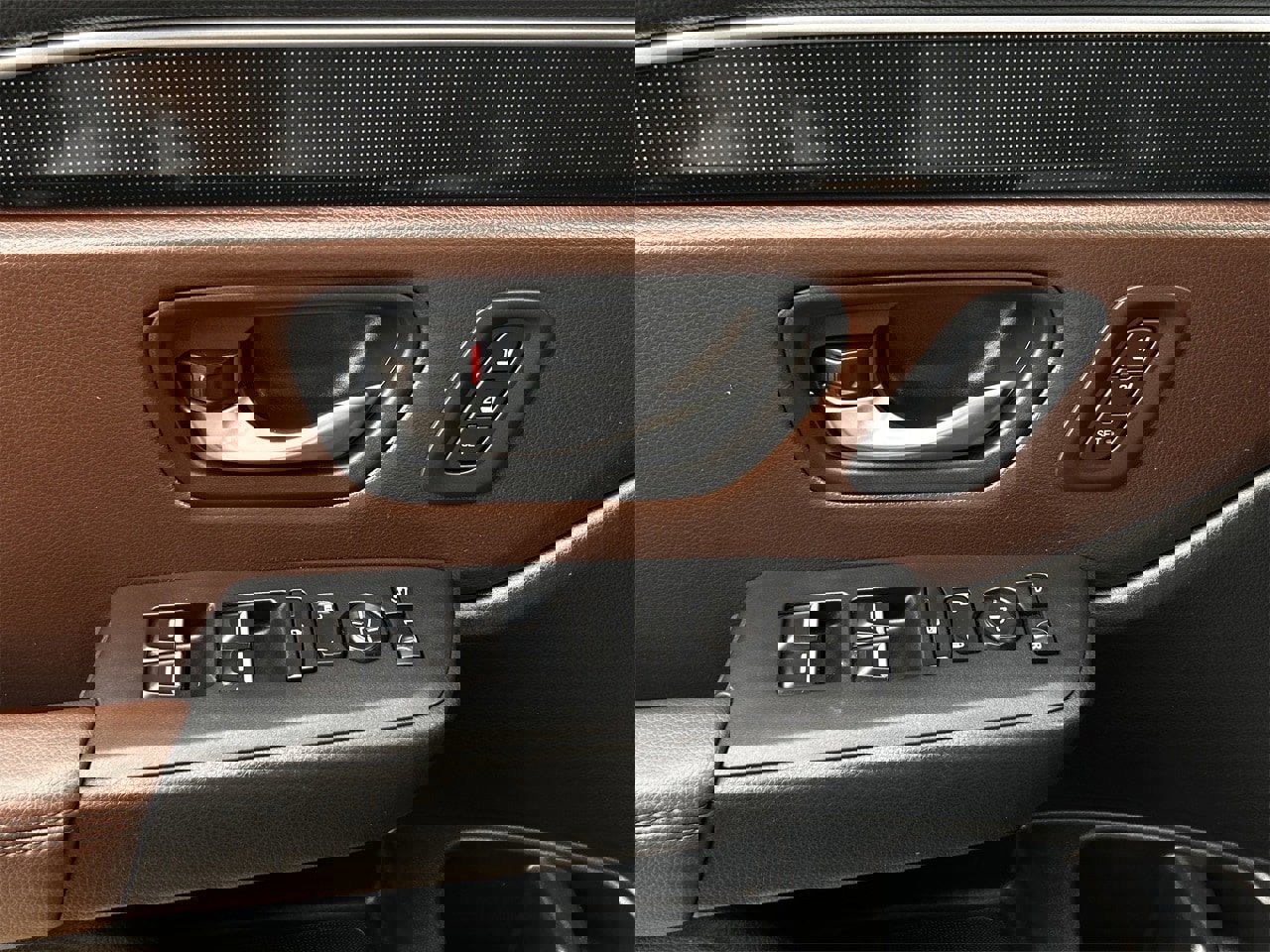 Used 2024 Honda Pilot Elite image 24