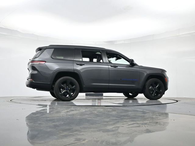 Used 2023 Jeep Grand Cherokee L Altitude AWD/4WD image 34