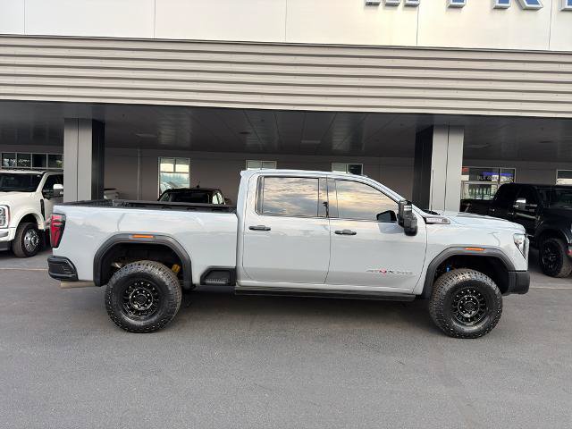 Used 2024 GMC Sierra 2500 AT4X w/ AT4X AEV Edition AWD/4WD image 10