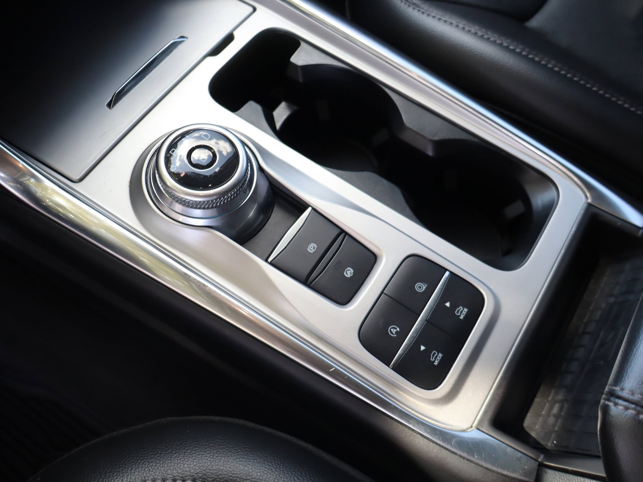 Certified 2022 Ford Explorer Limited RWD image 20