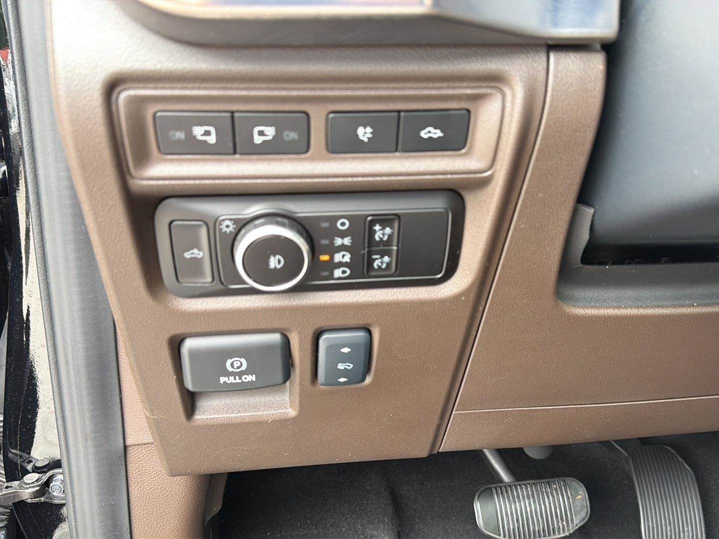 Certified 2024 Ford F150 King Ranch w/ FX4 Off-Road Package AWD/4WD image 20