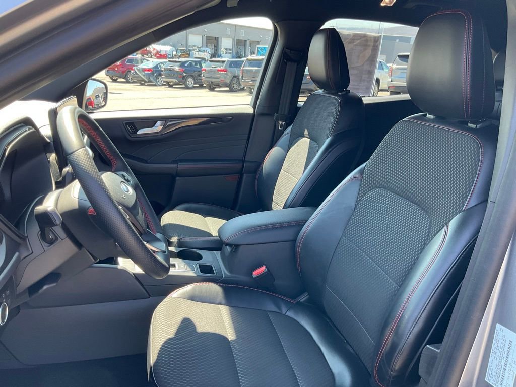 Certified 2023 Ford Escape ST-Line w/ Tech Pack #1 image 14