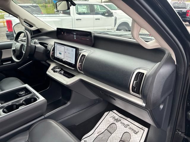 Certified 2025 Ford Expedition Active AWD/4WD image 46