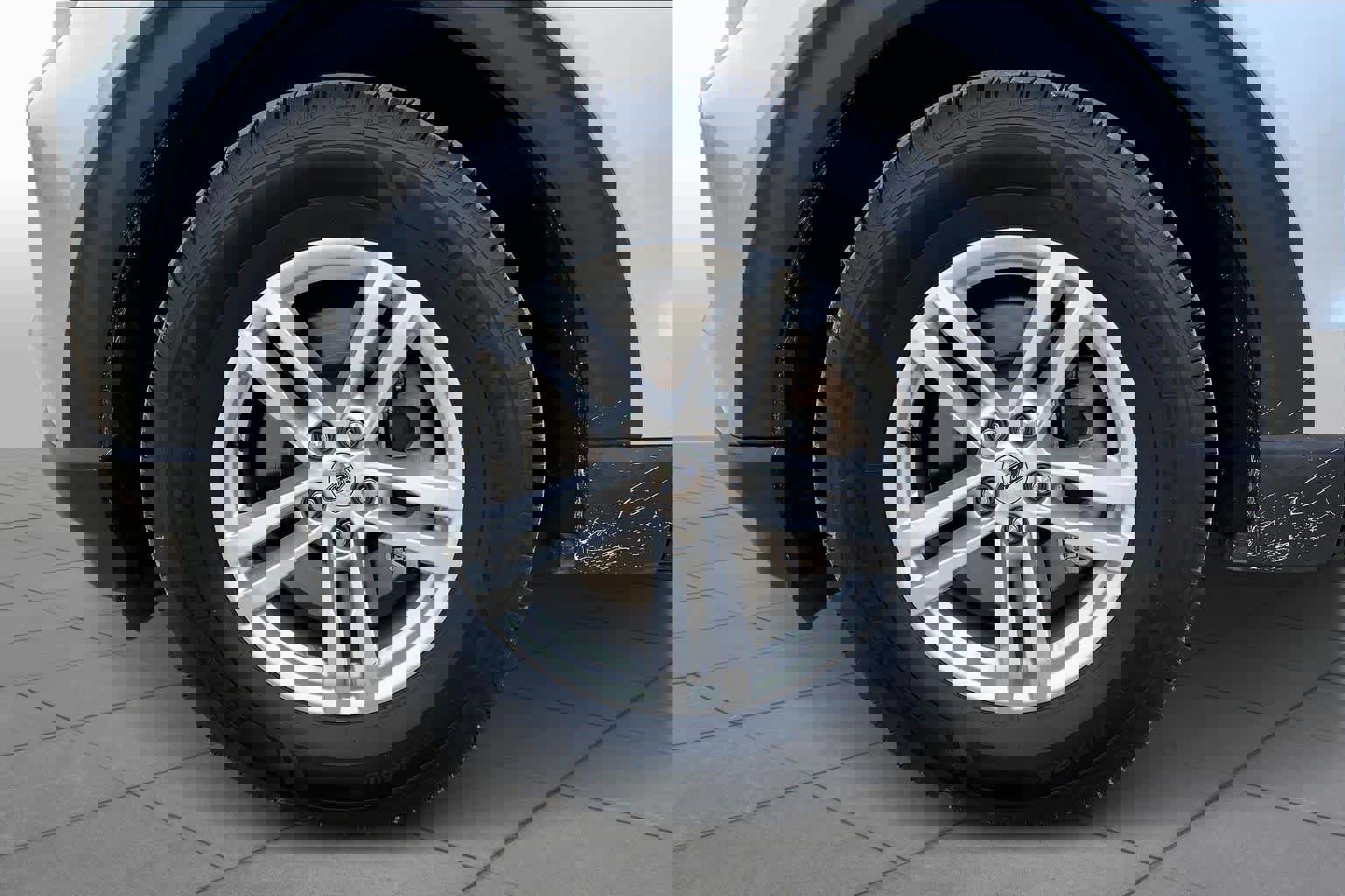 Certified 2020 Ford Explorer XLT image 13