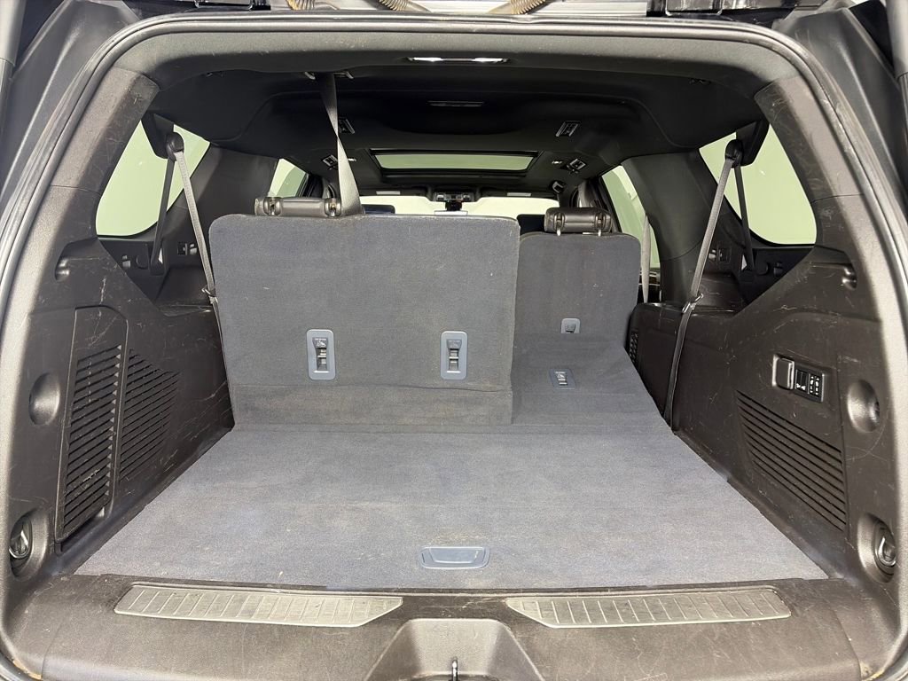 Used 2021 Chevrolet Suburban High Country image 28
