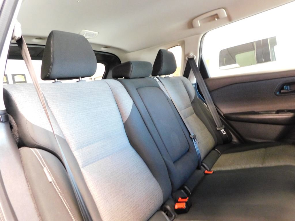 Used 2021 Nissan Rogue S AWD/4WD image 35
