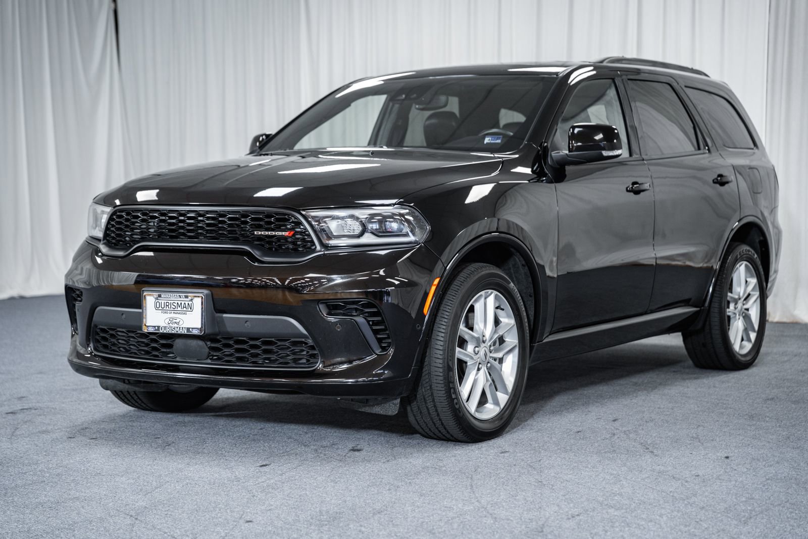 Used 2025 Dodge Durango GT AWD/4WD image 3