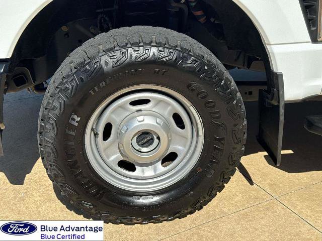 Certified 2025 Ford F250 XL w/ XL Off-Road Package AWD/4WD image 5