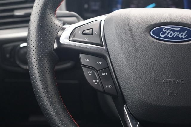 Certified 2024 Ford Edge ST-Line AWD/4WD image 9
