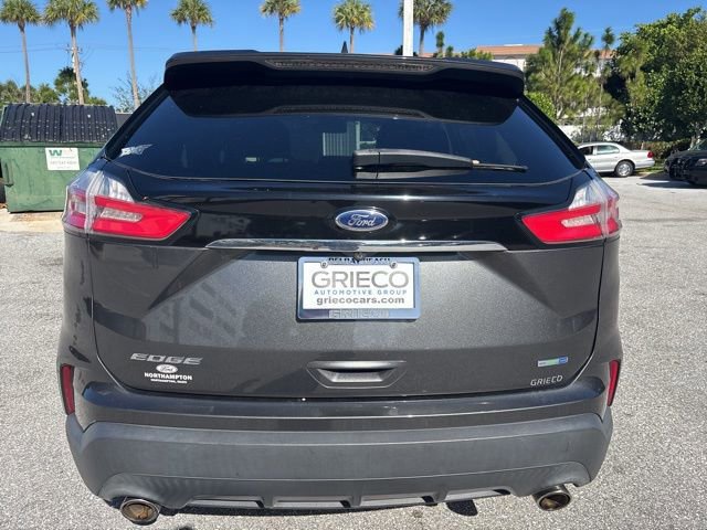 Certified 2019 Ford Edge SE image 3