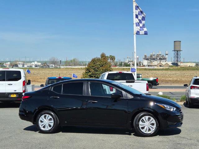 Used 2025 Nissan Versa S w/ Trunk Package image 6