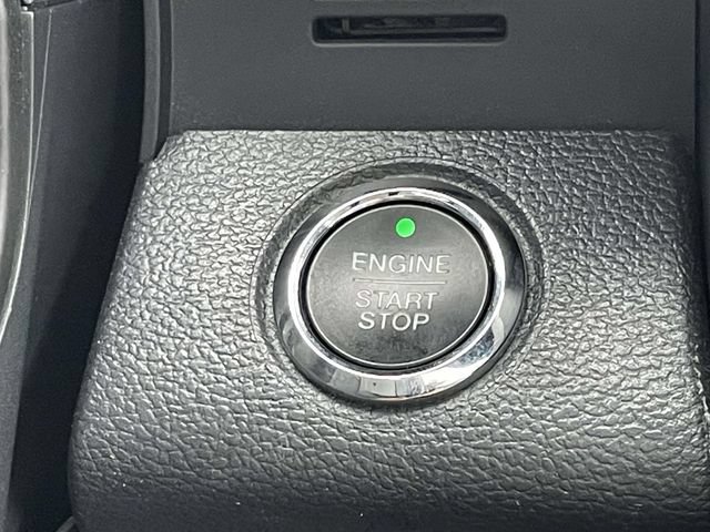 Certified 2022 Ford F250 Lariat w/ Lariat Ultimate Package AWD/4WD image 25