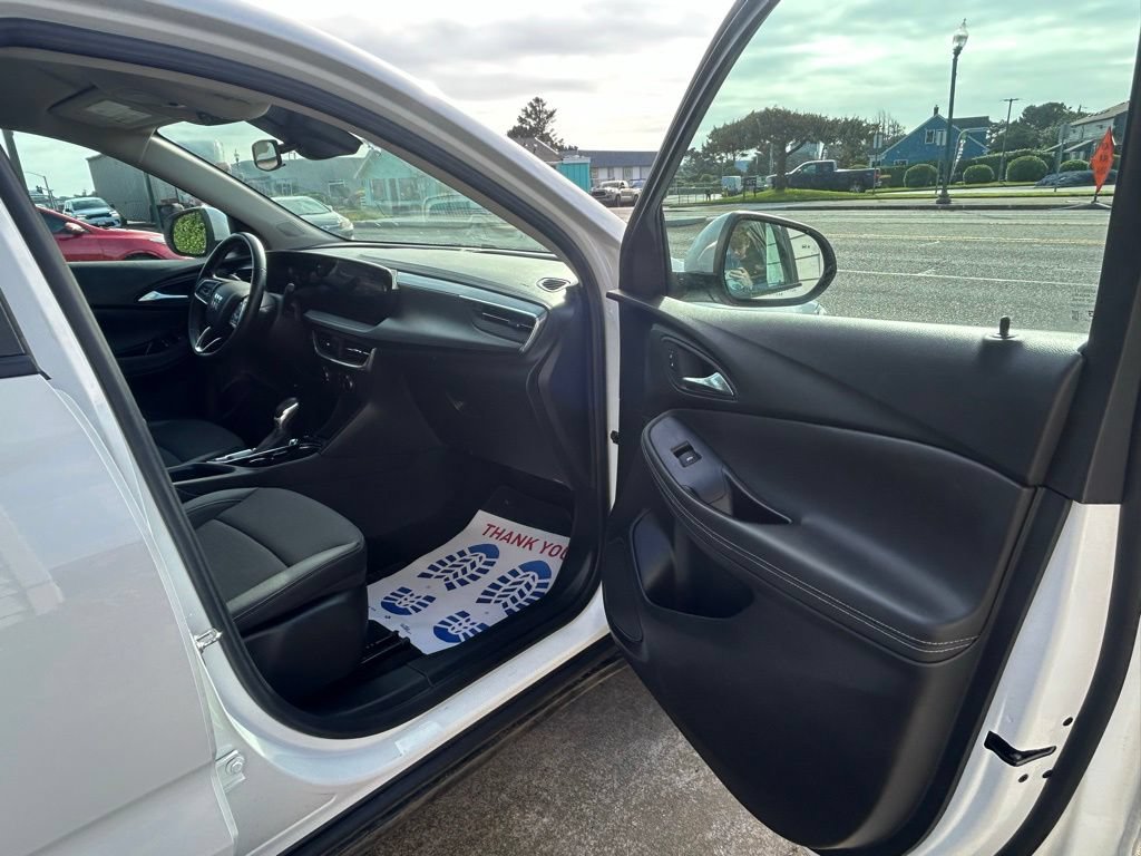 Used 2024 Buick Encore GX Preferred FWD image 28