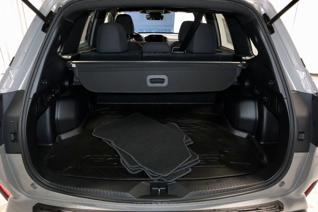 Used 2025 Subaru Forester Premium w/ Convenience Package #1 image 14