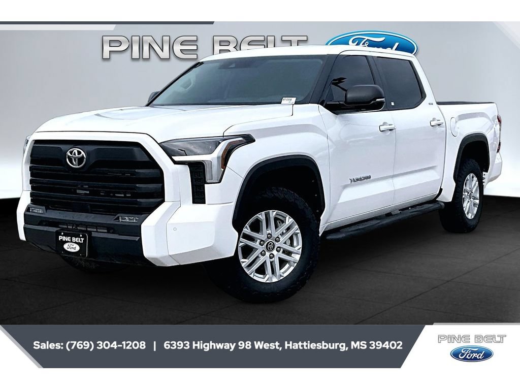 Used 2023 Toyota Tundra SR5 w/ SR5 Premium Package AWD/4WD image 10