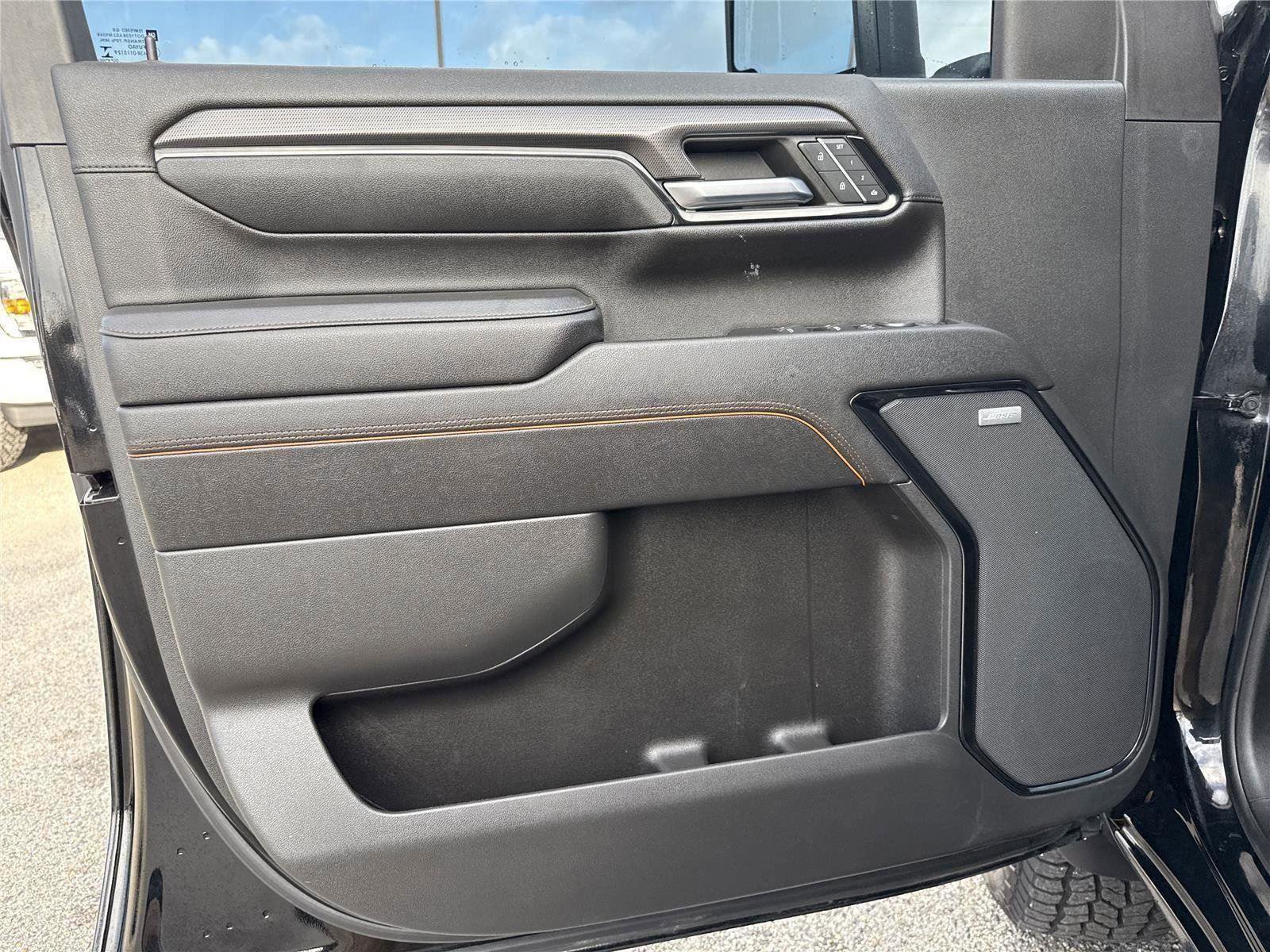 Used 2024 GMC Sierra 2500 AT4 w/ AT4 Premium Plus Package image 24