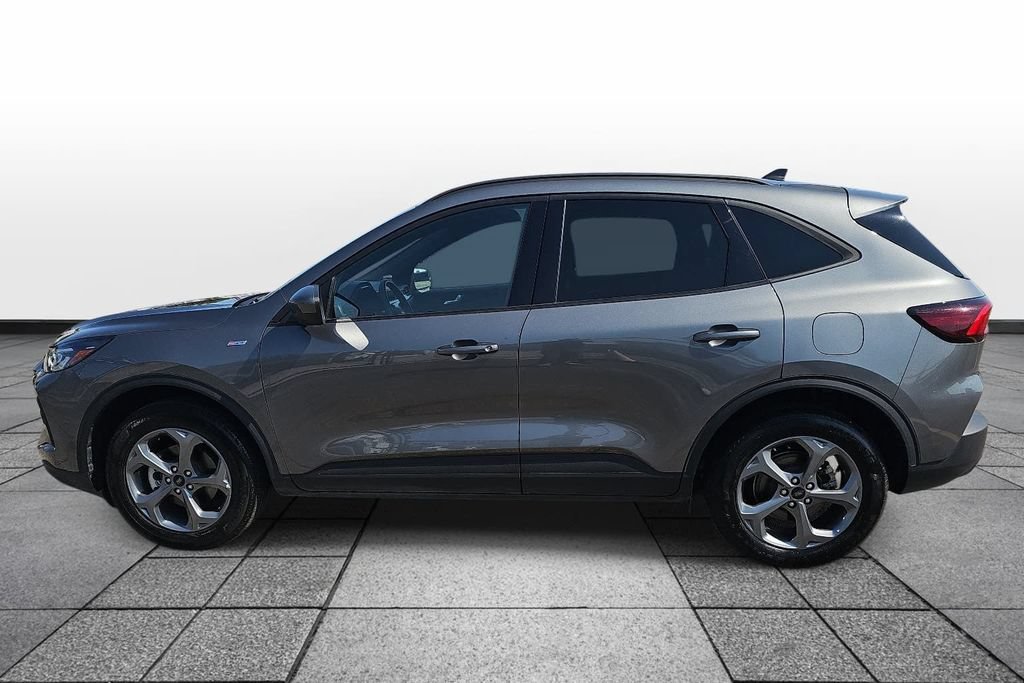 Certified 2025 Ford Escape ST-Line Select AWD/4WD image 8