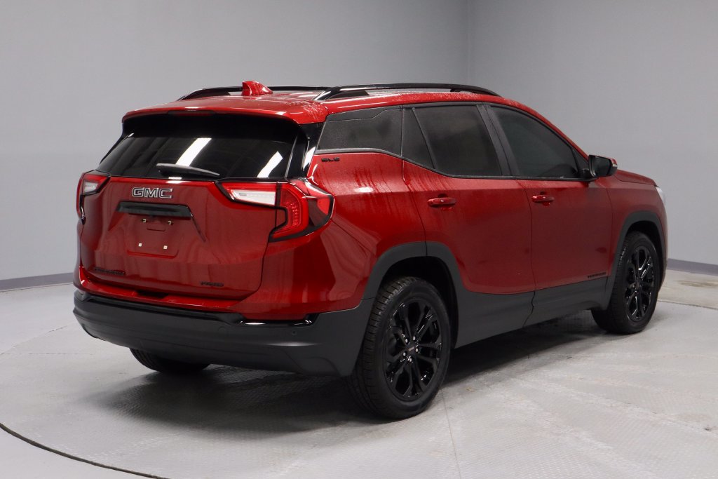 Used 2022 GMC Terrain SLE w/ Driver Convenience Package AWD/4WD image 12