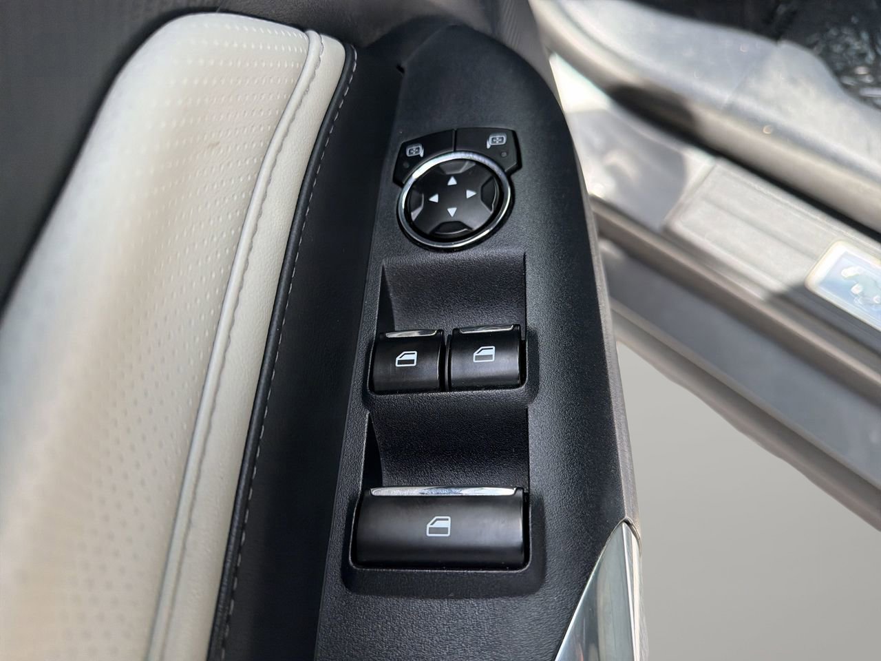Certified 2024 Ford Mustang Premium RWD image 17