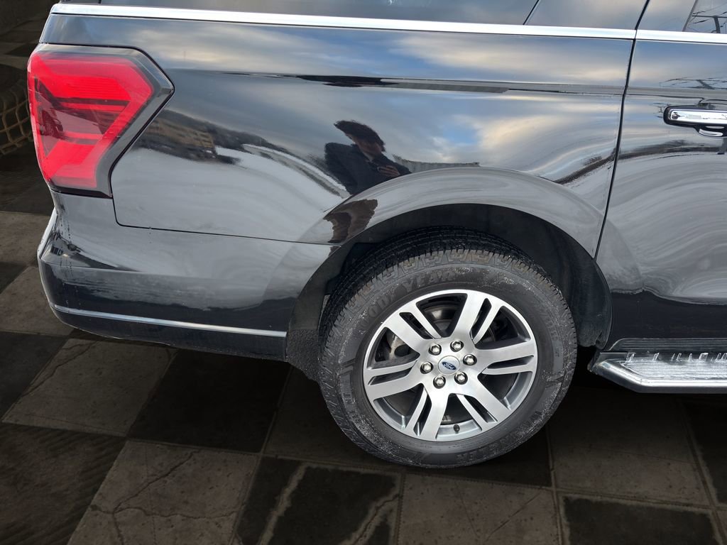 Certified 2022 Ford Expedition Max Limited image 8