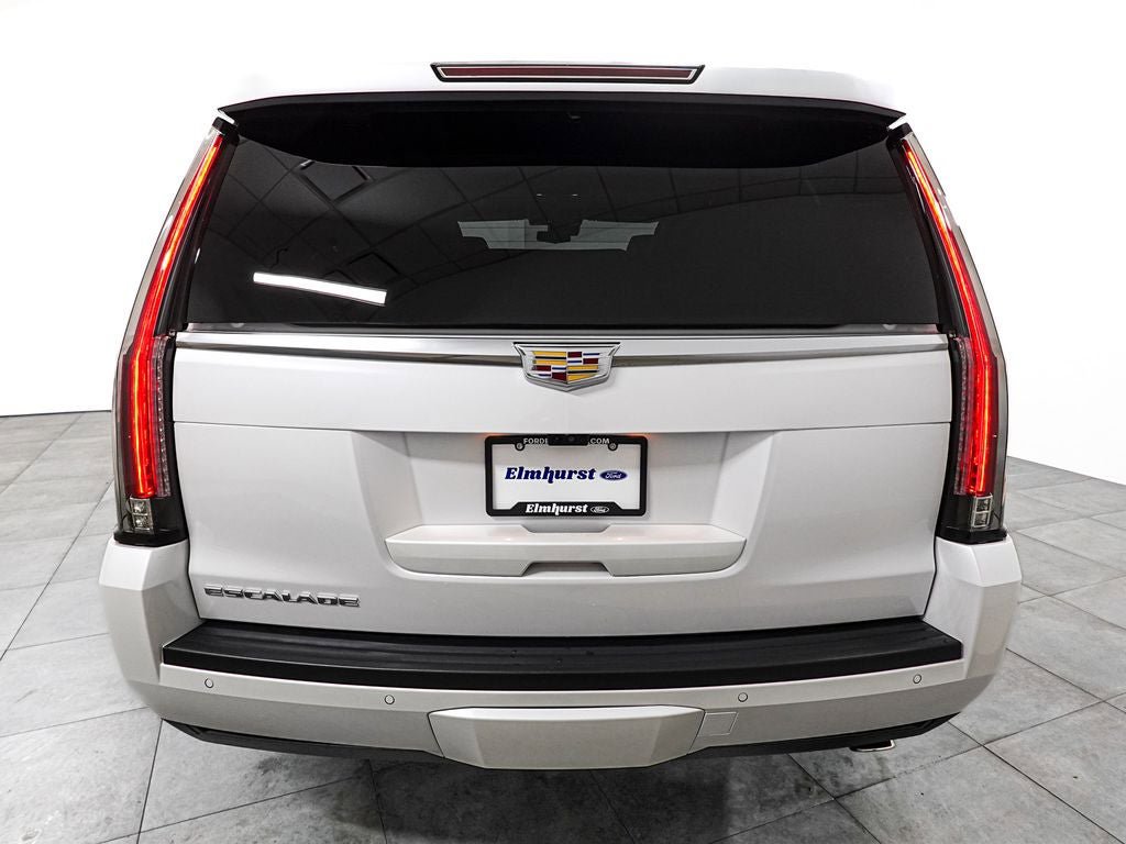 Used 2020 Cadillac Escalade Luxury AWD/4WD image 5