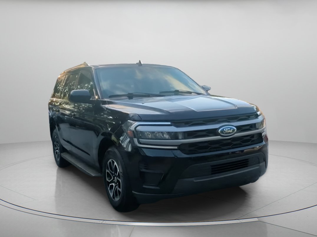 Certified 2024 Ford Expedition XLT RWD image 2