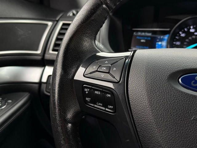 Certified 2017 Ford Explorer XLT w/ Equipment Group 202A image 21