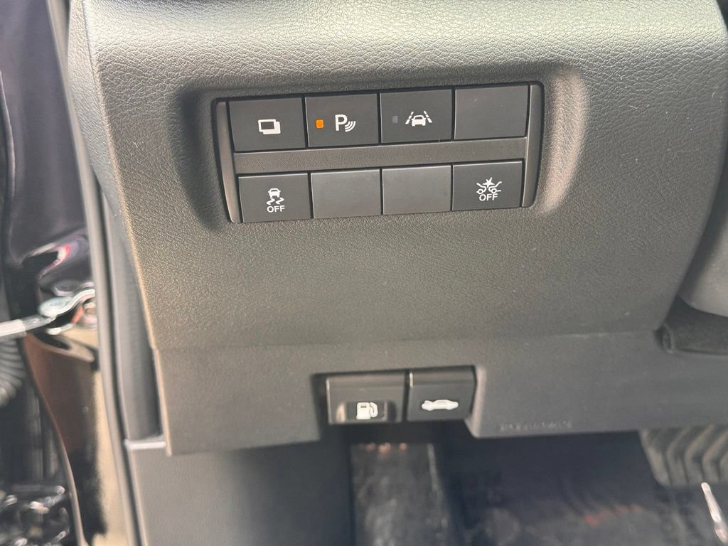 Used 2024 Nissan Versa S w/ Trunk Package FWD image 21