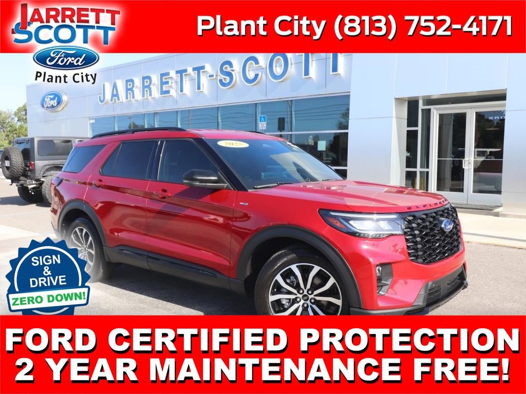 Certified 2025 Ford Explorer ST-Line RWD image 1
