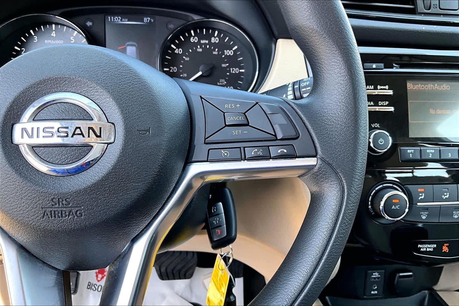 Used 2017 Nissan Rogue S FWD image 25