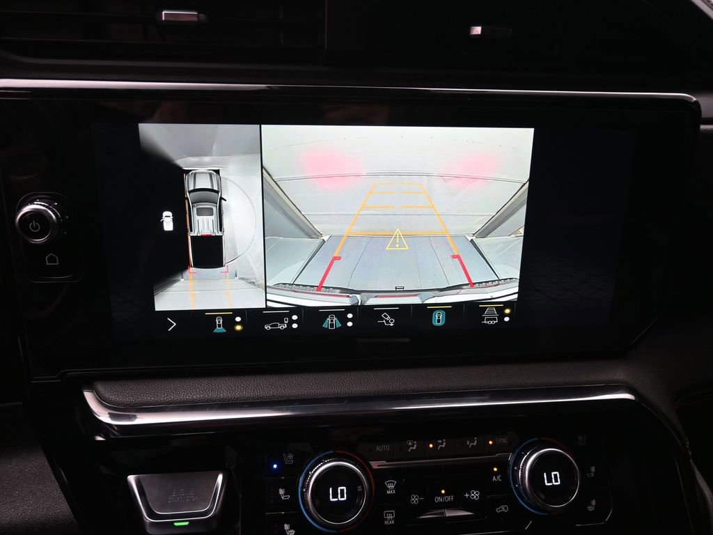 Used 2022 GMC Sierra 1500 AT4 w/ AT4 Premium Package image 11