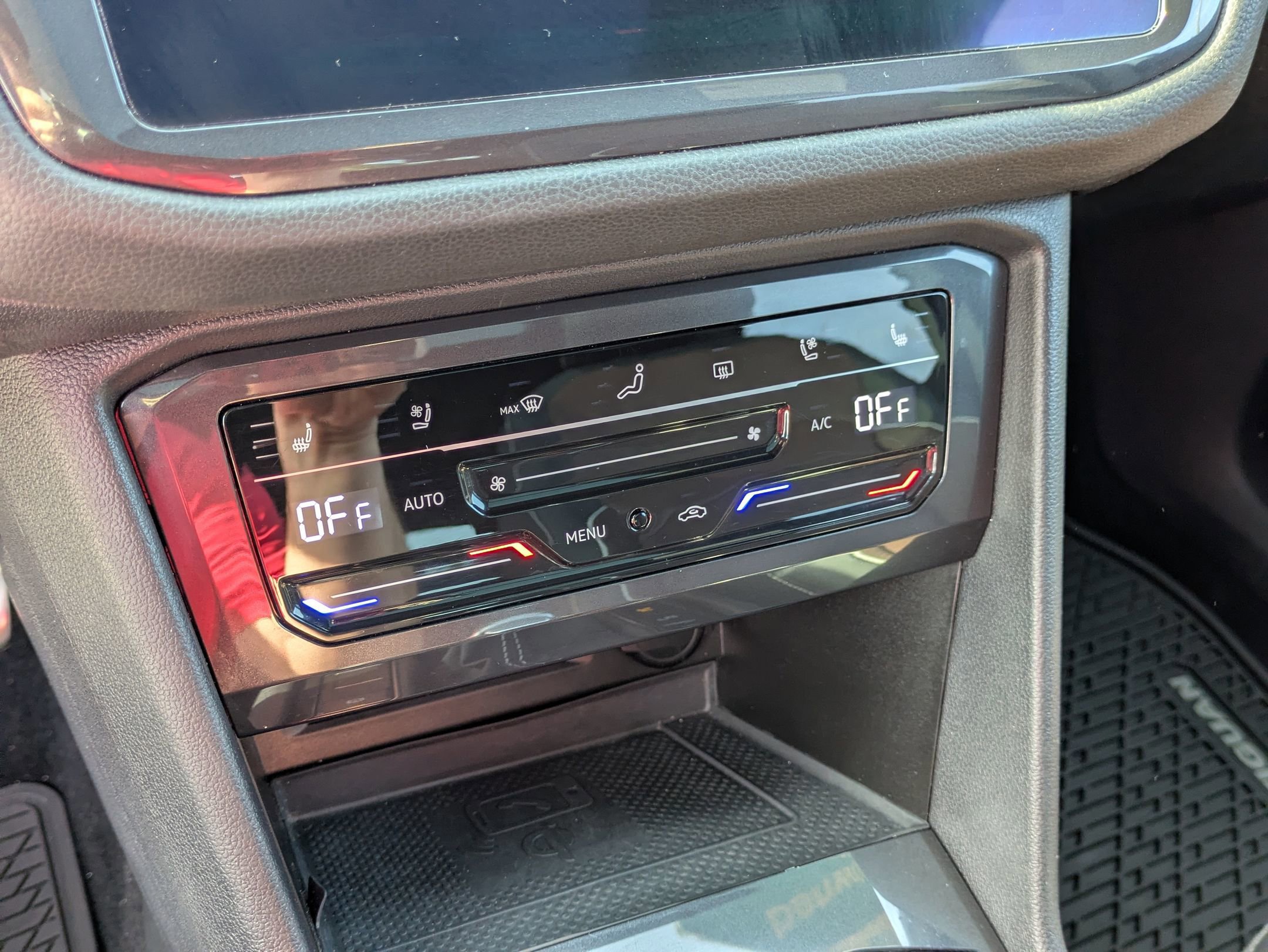 Used 2022 Volkswagen Tiguan SEL R-Line image 24