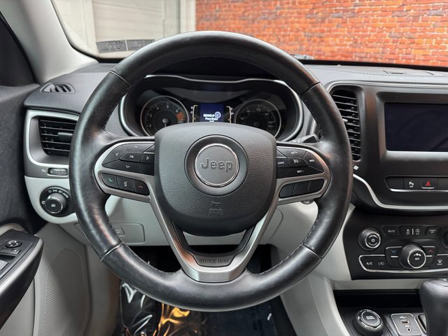 Used 2020 Jeep Cherokee Latitude Plus w/ Cold Weather Group image 15