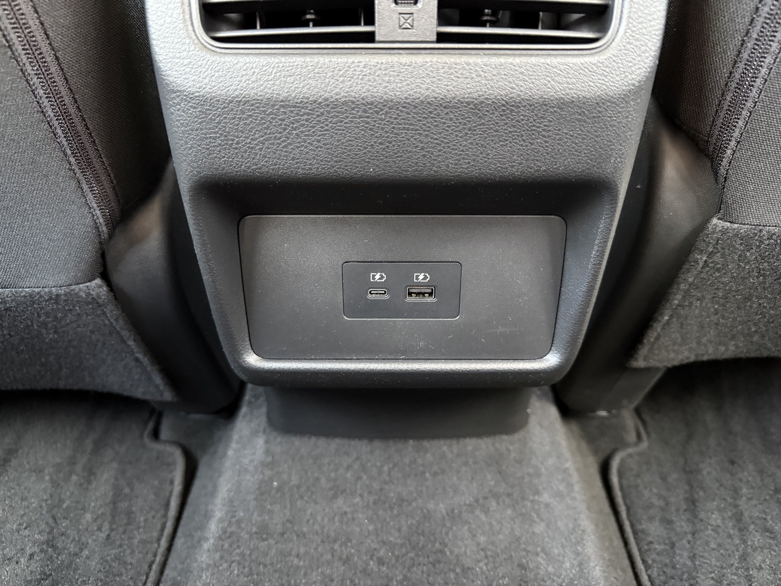 Used 2023 Nissan Rogue SV AWD/4WD image 23