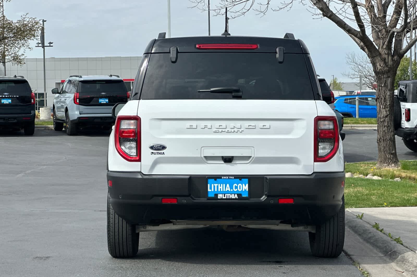 Certified 2024 Ford Bronco Sport Outer Banks w/ Tech Package AWD/4WD image 4