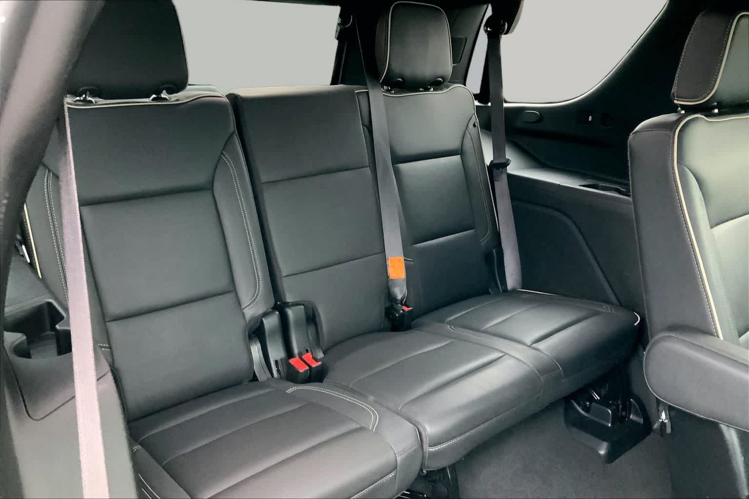 Used 2024 Chevrolet Tahoe Premier RWD image 18
