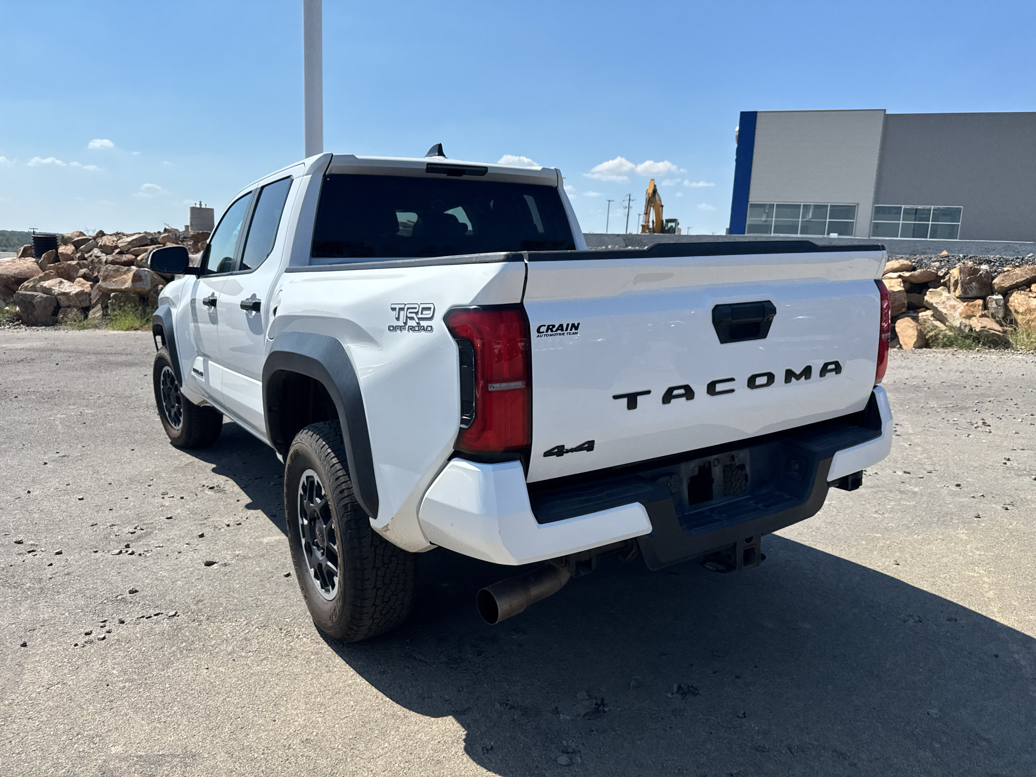 Used 2024 Toyota Tacoma TRD Off-Road AWD/4WD image 7