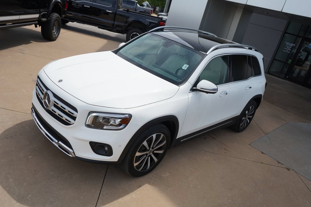 Used 2023 Mercedes-Benz GLB 250 4MATIC image 13