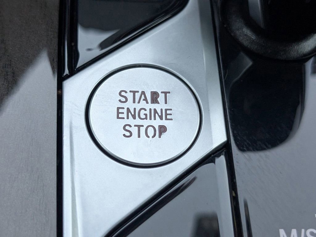 Used 2023 BMW X5 sDrive40i w/ Parking Assistance Package image 33