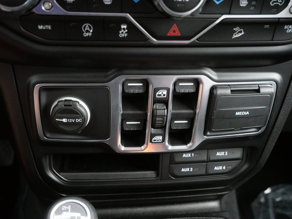 Used 2020 Jeep Wrangler Unlimited Sport AWD/4WD image 26