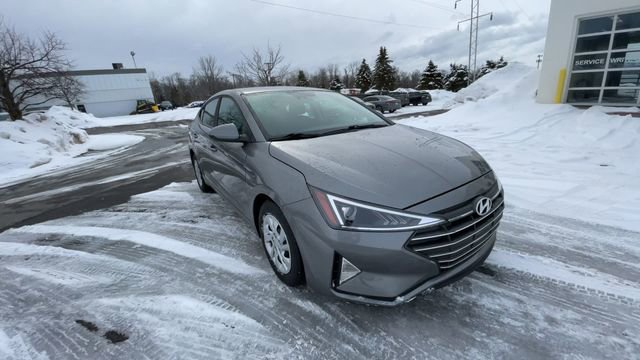 Used 2020 Hyundai Elantra SE w/ Cargo Package (C1) image 2