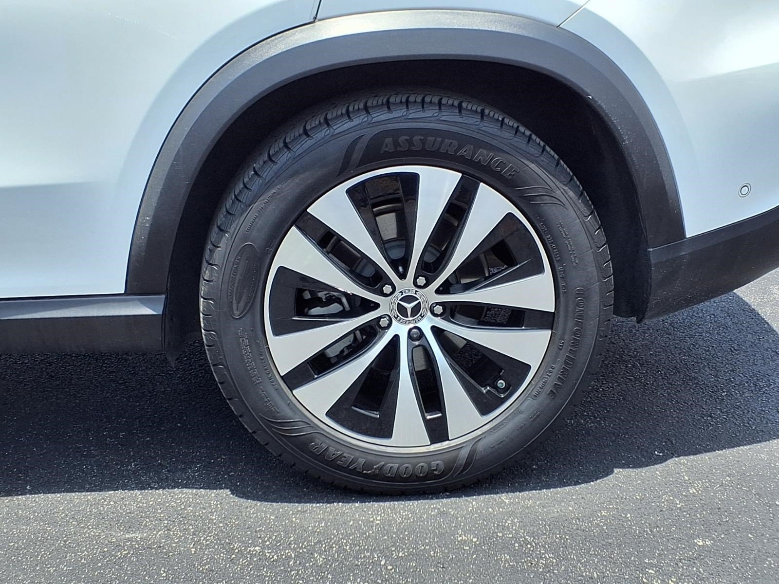 Used 2024 Mercedes-Benz GLE 350 4MATIC image 10