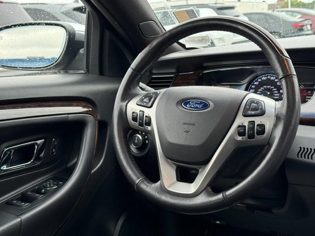 Certified 2018 Ford Taurus Limited AWD/4WD image 12