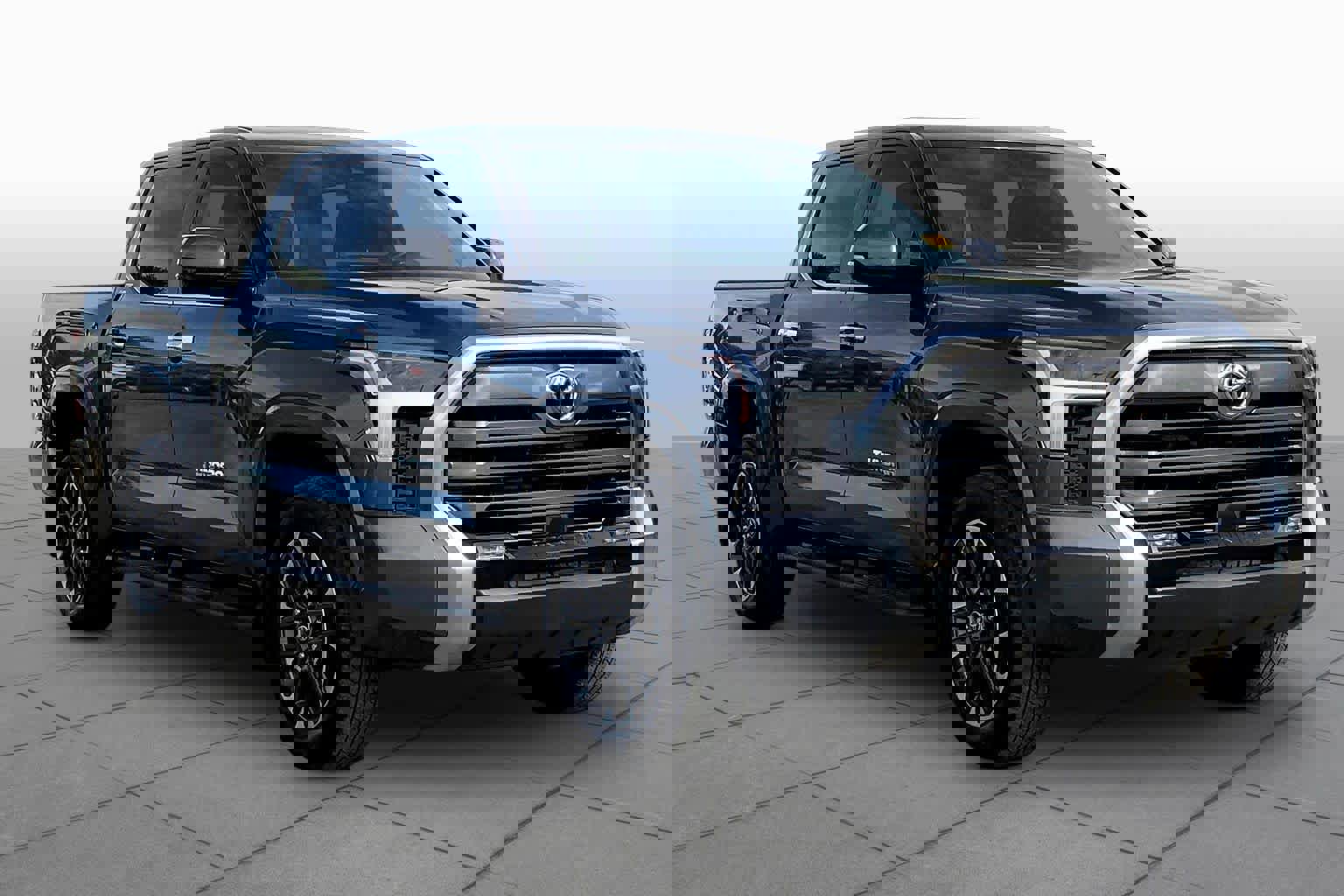 Used 2025 Toyota Tundra Limited w/ Power Package image 5