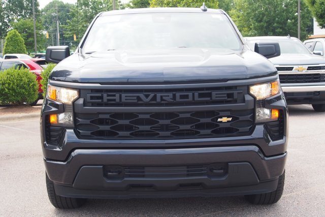 Used 2022 Chevrolet Silverado 1500 Custom AWD/4WD image 2