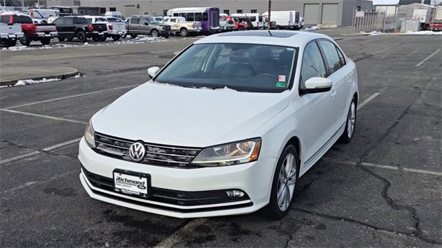 Used 2017 Volkswagen Jetta SEL image 4